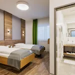 Schlaf&gut - Self Check-in Hotel *